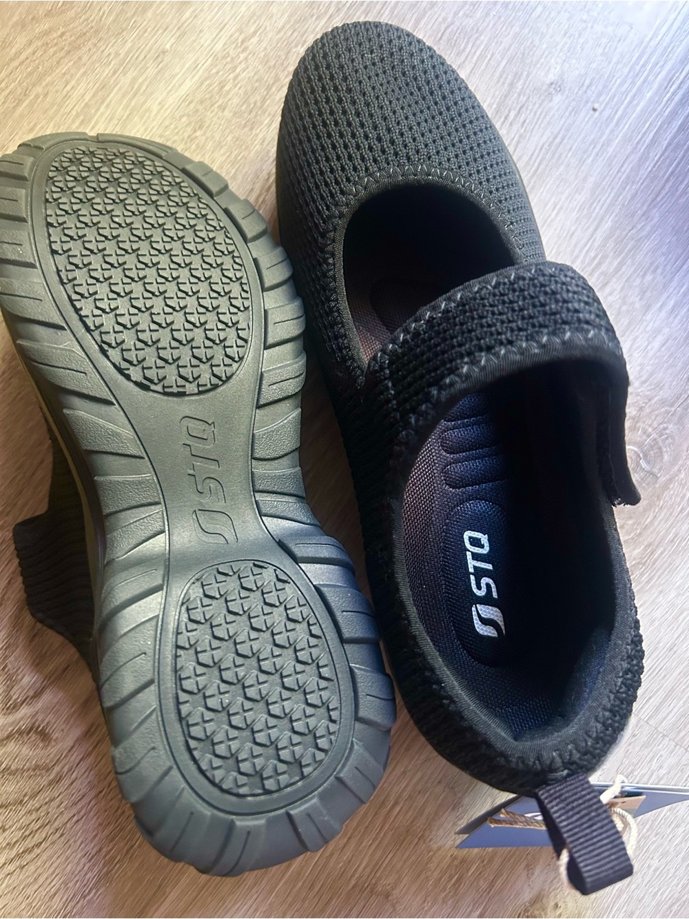 Women’s Black Mary Jane Slip-On Sneaker - Picture 11 of 11